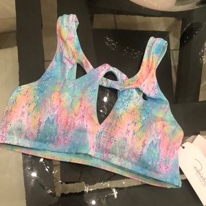 Super cute bikini top! Never worn